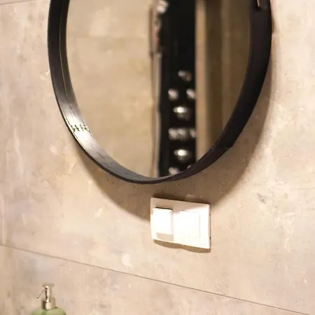 Modern And Spacious 3-bedroom Entire House * Sofia