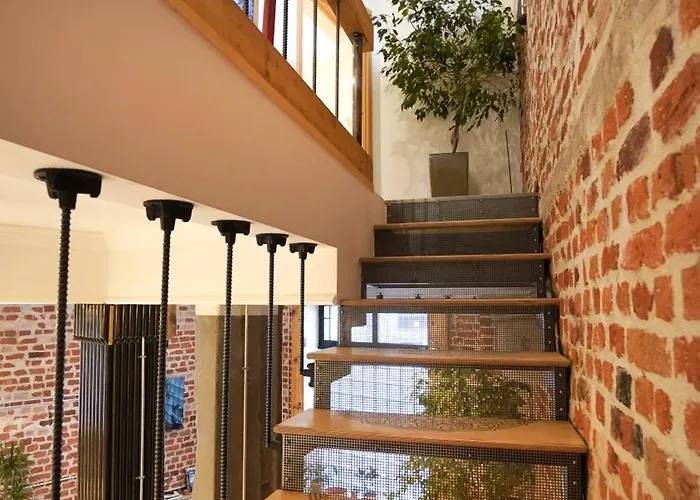 Modern And Spacious 3-bedroom Entire House