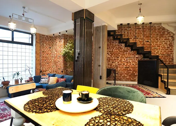 Modern And Spacious 3-bedroom Entire House アパート *